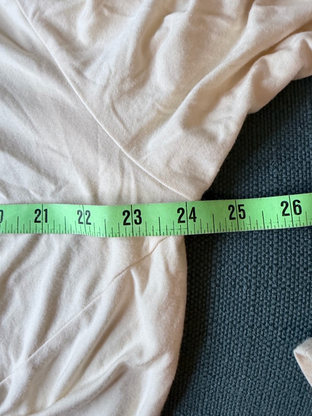 Snoga Cream Twist-Front Long Sleeve Tee - Picture 6 of 8